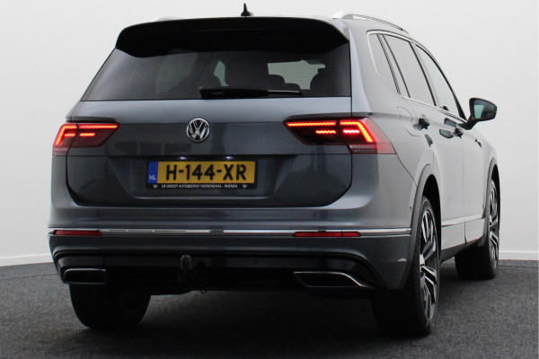 Volkswagen Tiguan Allspace 1.5 TSI DSG Highline Business R 7p. Virtual Cockpit, Panoramadak,  ACC, Apple Carplay, Trekhaak, 20''