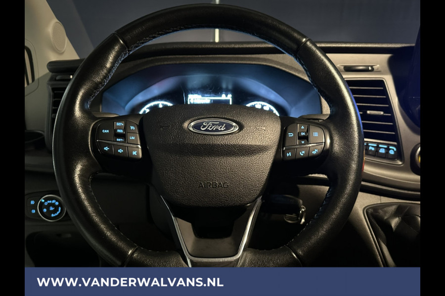 Ford Transit 2.0 TDCI 131pk L3H2 Euro6 Airco | Navigatie | Camera | Cruisecontrol | Apple Carplay | Stoelverwarming Android Auto, Parkeersensoren, Verwarmde voorruit, Bijrijdersbank