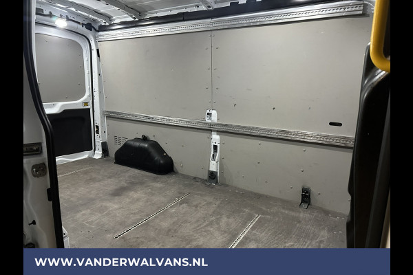 Ford Transit 2.0 TDCI 131pk L3H2 Euro6 Airco | Navigatie | Camera | Cruisecontrol | Apple Carplay | Stoelverwarming Android Auto, Parkeersensoren, Verwarmde voorruit, Bijrijdersbank