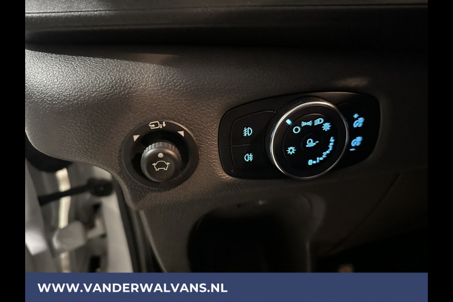 Ford Transit 2.0 TDCI 131pk L3H2 Euro6 Airco | Navigatie | Camera | Cruisecontrol | Apple Carplay | Stoelverwarming Android Auto, Parkeersensoren, Verwarmde voorruit, Bijrijdersbank