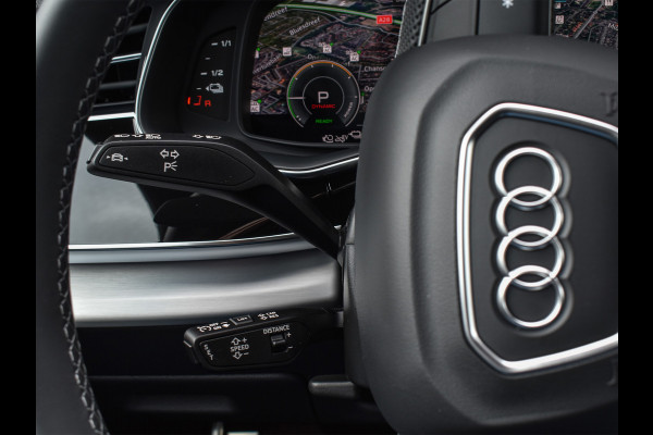 Audi Q8 55TFSI e QUATTRO PRO LINE S COMPETITION | S-SEATS | PANORAMADAK | 4 WIEL BESTURING | B&O SOUND | HEAD-UP | LUCHTVERING | DAB+ |