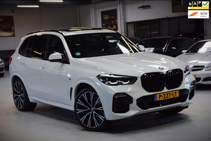 BMW X5 XDrive40i High Executive |M-Pakket|Dealer onderhouden|22 inch|Panoramadak|