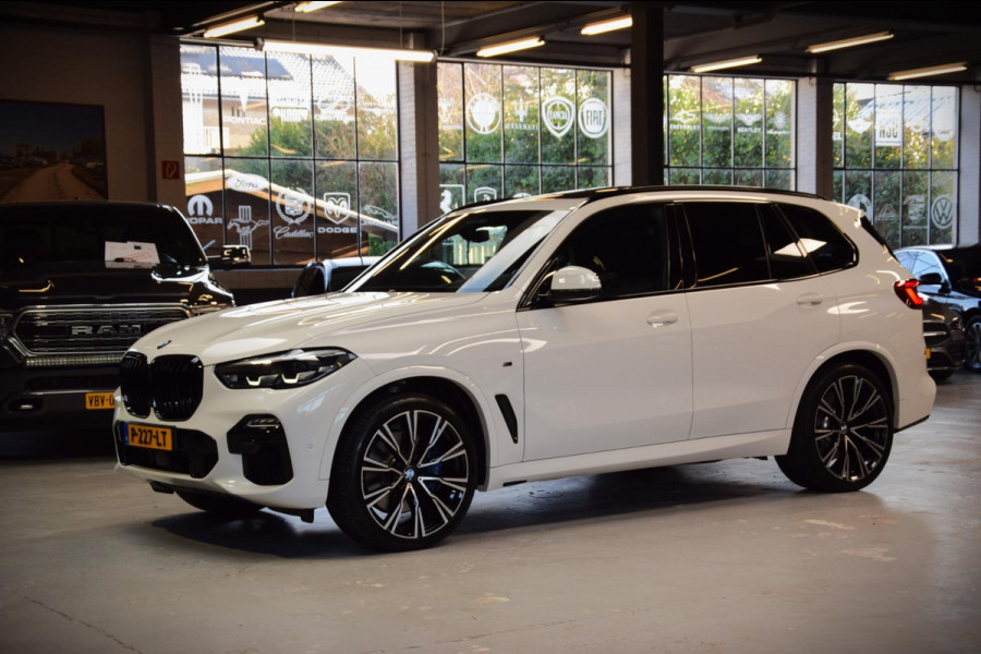 BMW X5 XDrive40i High Executive |M-Pakket|Dealer onderhouden|22 inch|Panoramadak|