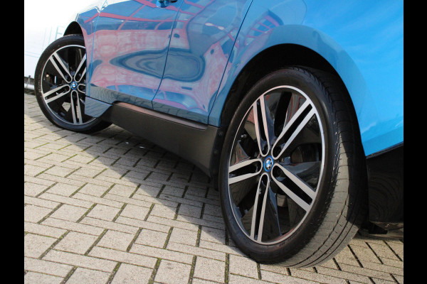 BMW i3 Basis 94Ah 33 kWh PANODAK | LEDER | NL AUTO