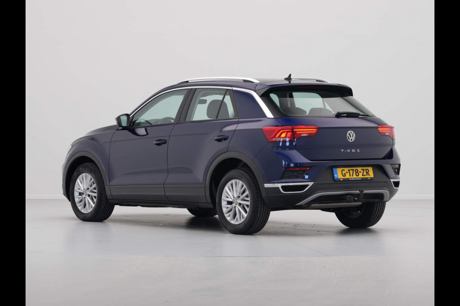 Volkswagen T-Roc 1.5 TSI 150pk DSG Style Navigatie Trekhaak Camera Acc 259