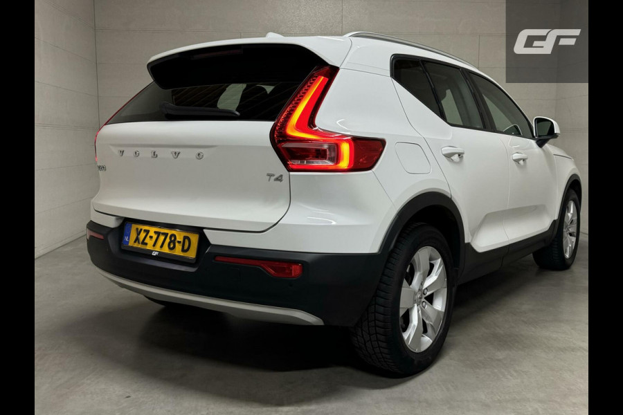 Volvo XC40 2.0 T4 Momentum Autopilot Navi Camera Trekhaak