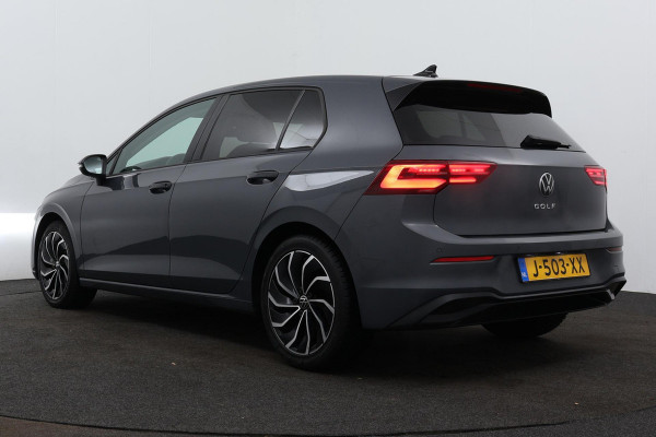 Volkswagen Golf 1.5 TSI Sport (NAVIGATIE, CAMERA, DIGITALE COCKPIT, PARKEERSENSOREN, 1e EIGENAAR, GOED ONDERHOUDEN)