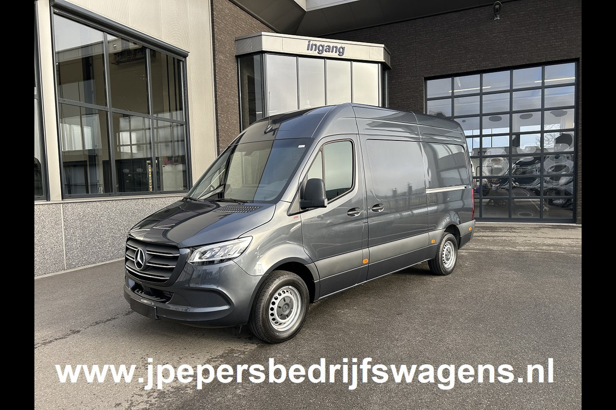 Mercedes-Benz Sprinter 319 CDI L2 H2 Pro L+R Schuifdeur / LED / 3500KG Trekhaak / MBUX / Camera / Carplay navigatie / Cruise control / Airco