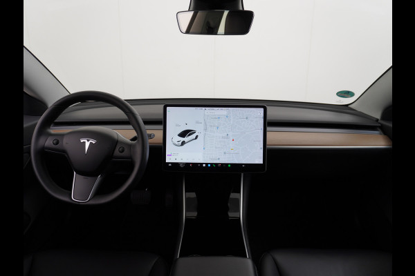 Tesla Model 3 SR+60kWh 326PK AutoPilot FSD-v.b Premium-Luidsprekers Leer PanoDak Adaptive cruise 18" Camera's Elektr.-Stuur+Stoelen+Spiegels+G Ecc Navigatiesysteem full map LED-a+v Comfortstoel(en) ACC Dual-ECC DAB Voorverwarmen interieur via App Keyless via Telefoonsleutel One-Pedal-Drive Orig. nlse auto  1e eigenaar Slechts 1584kg (Lichtste Tesla)