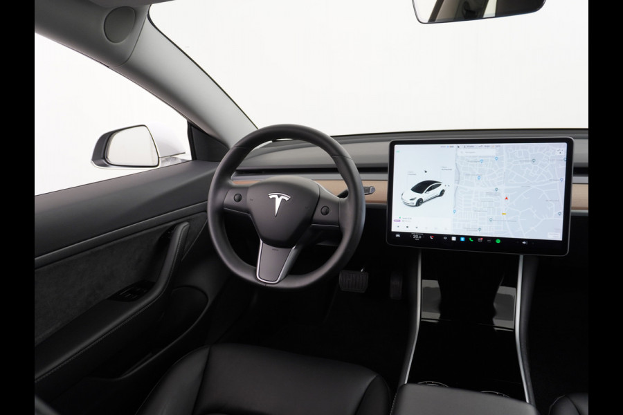 Tesla Model 3 SR+60kWh 326PK AutoPilot FSD-v.b Premium-Luidsprekers Leer PanoDak Adaptive cruise 18" Camera's Elektr.-Stuur+Stoelen+Spiegels+G Ecc Navigatiesysteem full map LED-a+v Comfortstoel(en) ACC Dual-ECC DAB Voorverwarmen interieur via App Keyless via Telefoonsleutel One-Pedal-Drive Orig. nlse auto  1e eigenaar Slechts 1584kg (Lichtste Tesla)