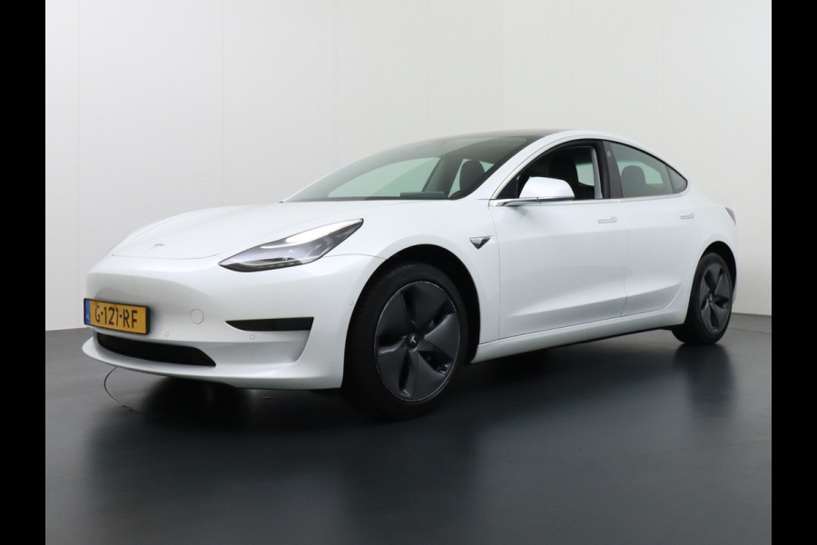 Tesla Model 3 SR+60kWh 326PK AutoPilot FSD-v.b Premium-Luidsprekers Leer PanoDak Adaptive cruise 18" Camera's Elektr.-Stuur+Stoelen+Spiegels+G Ecc Navigatiesysteem full map LED-a+v Comfortstoel(en) ACC Dual-ECC DAB Voorverwarmen interieur via App Keyless via Telefoonsleutel One-Pedal-Drive Orig. nlse auto  1e eigenaar Slechts 1584kg (Lichtste Tesla)