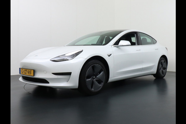 Tesla Model 3 SR+60kWh 326PK AutoPilot FSD-v.b Premium-Luidsprekers Leer PanoDak Adaptive cruise 18" Camera's Elektr.-Stuur+Stoelen+Spiegels+G Ecc Navigatiesysteem full map LED-a+v Comfortstoel(en) ACC Dual-ECC DAB Voorverwarmen interieur via App Keyless via Telefoonsleutel One-Pedal-Drive Orig. nlse auto  1e eigenaar Slechts 1584kg (Lichtste Tesla)