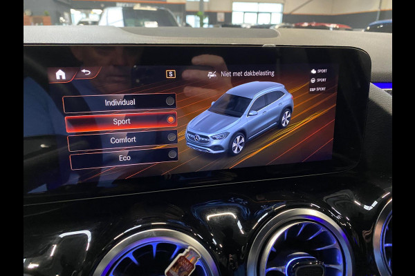 Mercedes-Benz GLA 200 AMG Line NAVI 163 PK WIDESCREEN