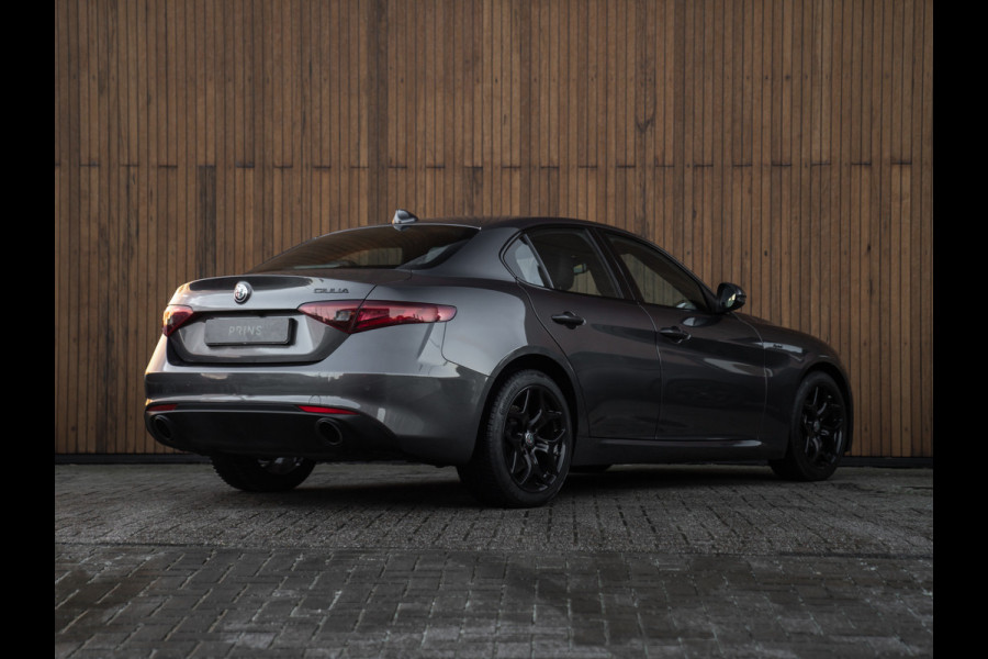 Alfa Romeo Giulia 2.0T Sprint | MY21 | Veloce stoelen | CarPlay | 1e eig | Adapt. cruise | NL-auto