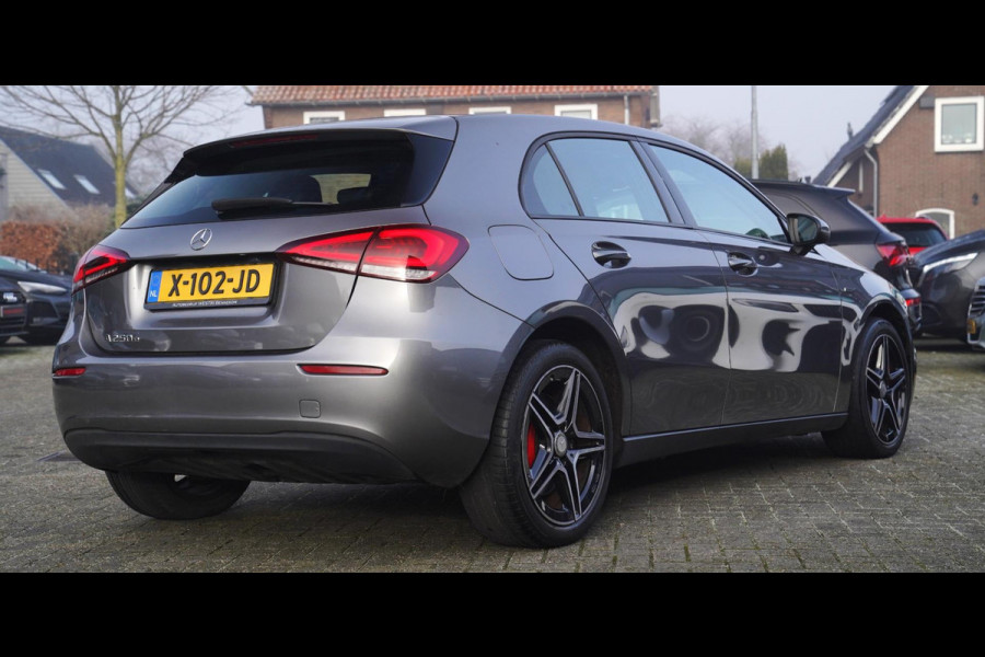 Mercedes-Benz A-Klasse 250 e Business Solution AMG Limited | Navi | Achterrijtrijcamera