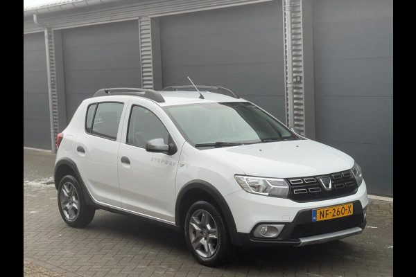 Dacia Sandero 0.9 TCe SL Stepway, 49000 km, trekhaak, Nederlandse auto met nationale auto pas, luxe uitvoering