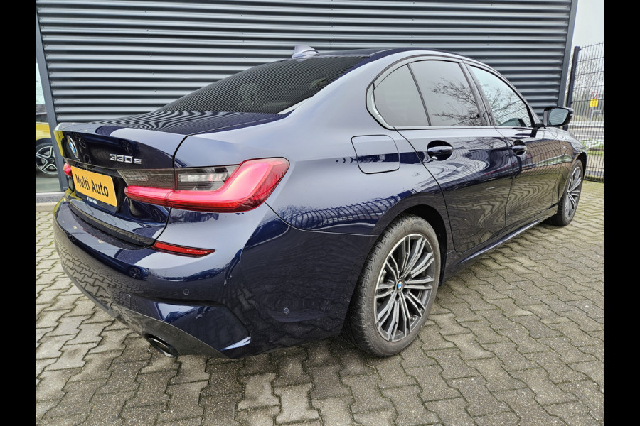 BMW 3-serie 330e M Sport Shadow Line Plug In Hybrid Dealer O.H PHEV | Schuifdak | Laser LED | Adaptive Onderstel |  Lederen Sportstoelen Memory | Adaptive Cruise | Harman Kardon | Head Up |