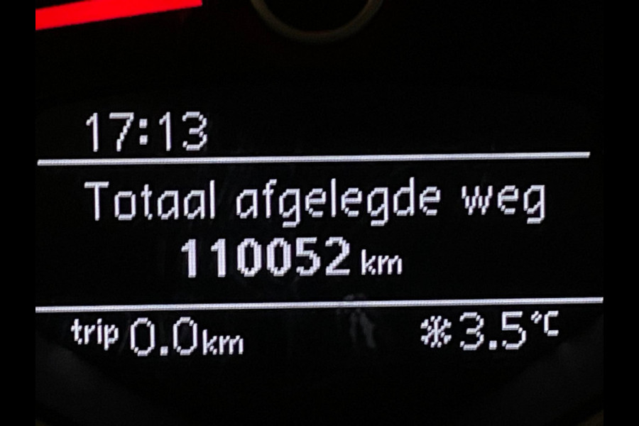 Volkswagen up! 1.0 BMT move up! AIRCO NAVI VIA APP ELEK RAMEN CENT VERG SPARCO WIELDOPSET PRIVACYGLAS NIEUWSTAAT