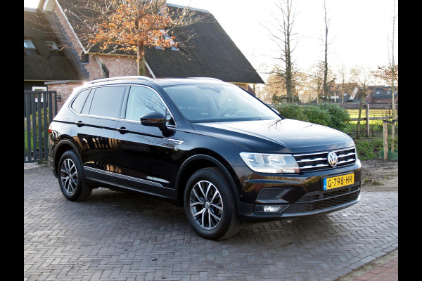 Volkswagen Tiguan Allspace 1.5 TSI Comfortline Business | Panormadak | Camera | Trekhaak | Cruise Control | Apple Carplay |