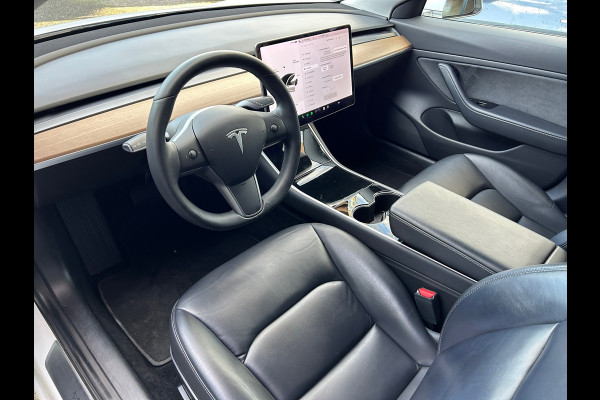 Tesla Model 3 Standard RWD Plus 60 kWh Trekhaak (1.000kg)