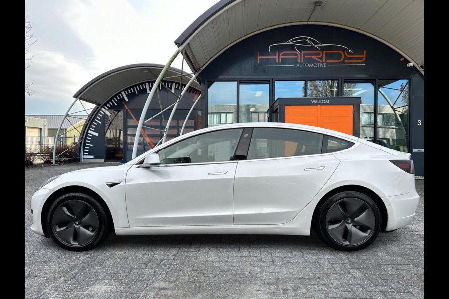 Tesla Model 3 Standard RWD Plus 60 kWh Trekhaak (1.000kg)