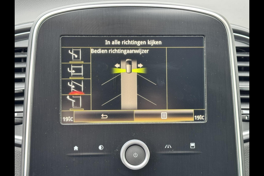 Renault Scénic 1.3 TCe Intens Cruise control Dodehoek detectie Automaat Climate control Apple/Android Carplay