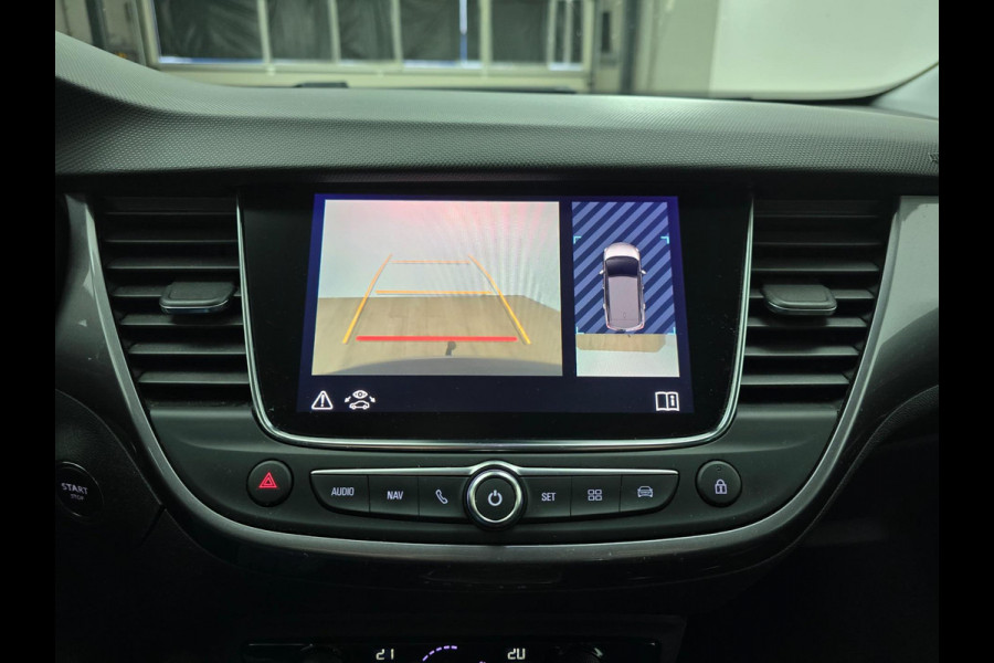 Opel Crossland X Occasion 1.2 Turbo met parkeercamera en carplay | Tweedehands Opel Crossland X in grijs met trekhaak | Volle auto