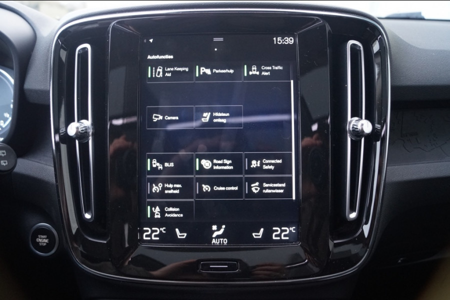 Volvo XC40 1.5 T5 Automaat Recharge Business Pro -PANO-NAVI-