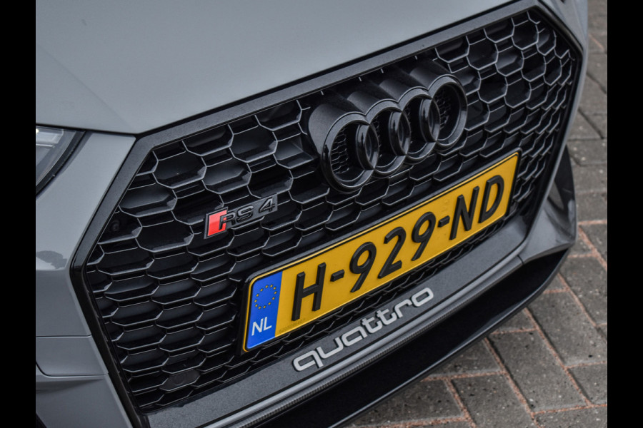 Audi RS4 2.9 TFSI RS 4 QUATTRO | BLACK - OPTIC | CARBON DETAILS | B&O SOUND | HEAD-UP | CAMERA | KERAMISCHE REMMEN | DYNAMIC PACK PLUS |