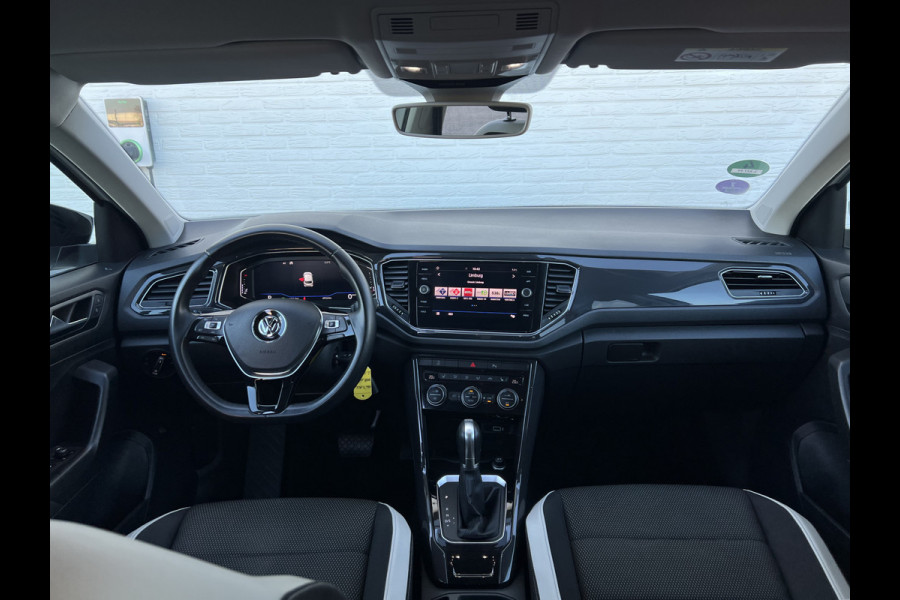 Volkswagen T-Roc 1.5 TSI Sport | Trekhaak | ACC | Navi | Camera | Virtual Cockpit