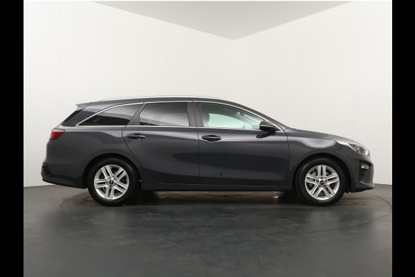 Kia Ceed Sportswagon 1.0 T-GDi DynamicPlusLine - Navigatie - Trekhaak - Stoelverwarming - Privacy Glass - Fabrieksgarantie tot 02-2026