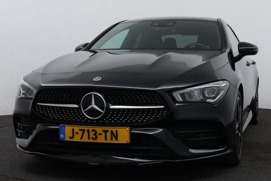 Mercedes-Benz CLA-Klasse 200 Business Solution AMG(NL-auto, 1e eig, Dealer onderhoud, Sfeerverlichting, Navi, Camera, StoelV, Etc)