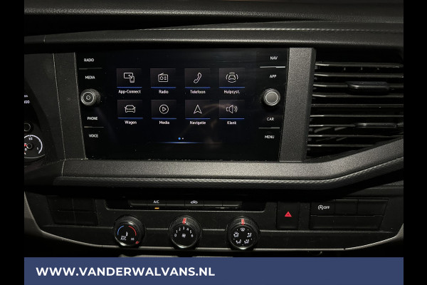 Volkswagen Transporter 2.0 TDI L2H1 Euro6 Airco | Navigatie | Lederen bekleding | Trekhaak Apple Carplay, Cruisecontrol, Parkeersensoren, Bijrijdersbank