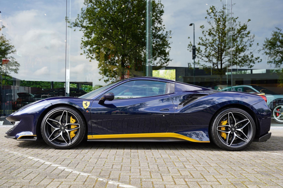 Ferrari 488 3.9 Pista HELE Spider Tailor Made