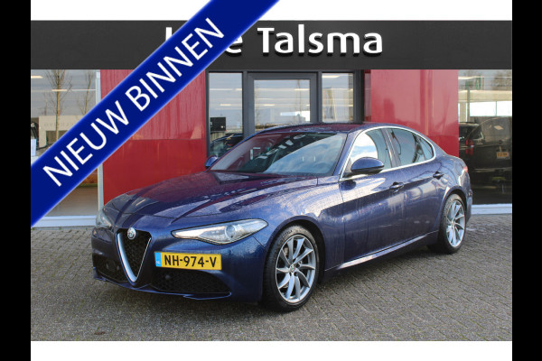 Alfa Romeo Giulia 2.0T Super | 18" Velgen | Leren bekleding | Xenon | Camera