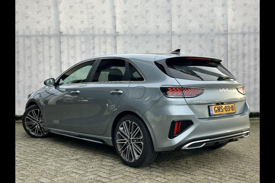 Kia Ceed 1.5 T-GDi GT-PlusLine Panoramadak | Camera | Navi | Stuur-/Stoelverwarming | Leder/Alcantara | 17" Velgen | Clima | Apple CarPlay/Android Auto | Key-Less | PDC | Cruise | LED |