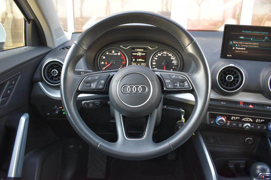 Audi Q2 35 TFSI S Edition / Automaat / Navi / Clima / Verw. Voorst. / Bluetooth / Cruise