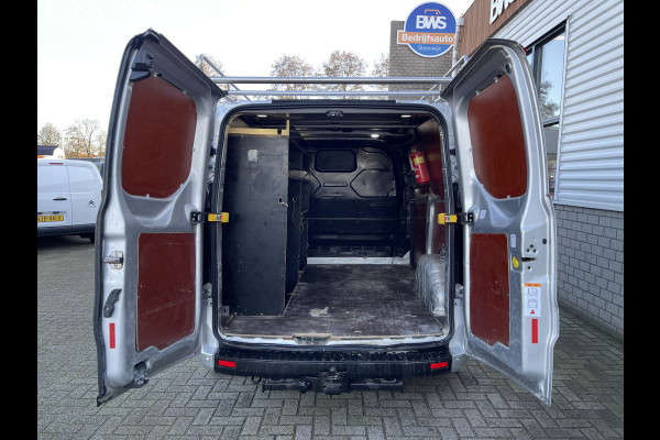 Ford Transit Custom 280 2.0 TDCI L1H1 Trend / vaste prijs rijklaar € 17.950 ex btw / lease vanaf € 329 / airco / cruise / navi / camera / pdc / ex bouw bus / imperial / trekhaak 2500 kg