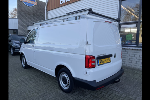 Volkswagen Transporter 2.0 TDI L1H1 Comfortline / vaste prijs rijklaar € 16.950 ex btw / lease vanaf € 311 / Bott ingerichte laadruimte / airco / cruise / imperial / trekhaak 2200 kg ! / euro 6