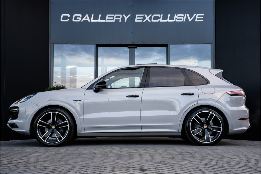 Porsche Cayenne 3.0 E-Hybrid | Panorama | Luchtvering | Sport Chrono | ACC