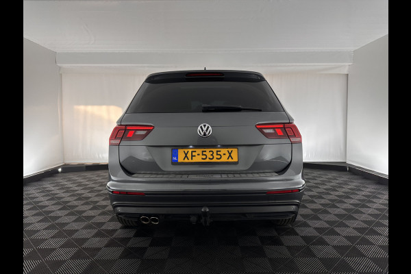 Volkswagen Tiguan 2.0 TDI Comfortline Aut. *PANO | LED-LIGHTS | ADAPTIVE-CRUISE | COMFORT-SEATS | PARKPILOT | ECC | AMBIENT-LIGHT | HEATED-SEATS | PDC | 17''ALU*