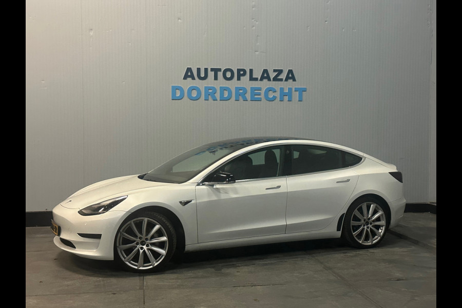 Tesla Model 3 Standard RWD Plus 60 kWh TREKHAAK  20 INCH