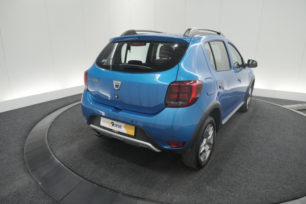 Dacia Sandero 0.9 TCe Bi-Fuel SL Stepway | Schuif-/Kanteldak | Navigatie | Parkeersensoren