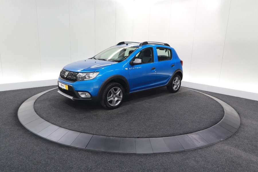 Dacia Sandero 0.9 TCe Bi-Fuel SL Stepway | Schuif-/Kanteldak | Navigatie | Parkeersensoren