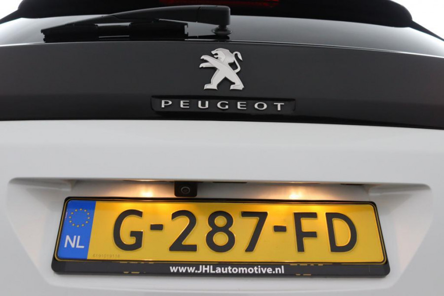 Peugeot 3008 1.2 PureTech Premium*HAAK*CRUISE*ECC*NAVI* Peugeot 3008 1.2 PureTech Blue Lease Premium