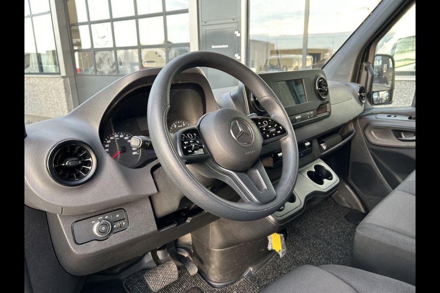 Mercedes-Benz Sprinter 317 CDI L3 H2 MBUX / Camera / Parkeersensoren / Carplay navigatie / Airco / Cruise control / 270 Graden achterdeuren