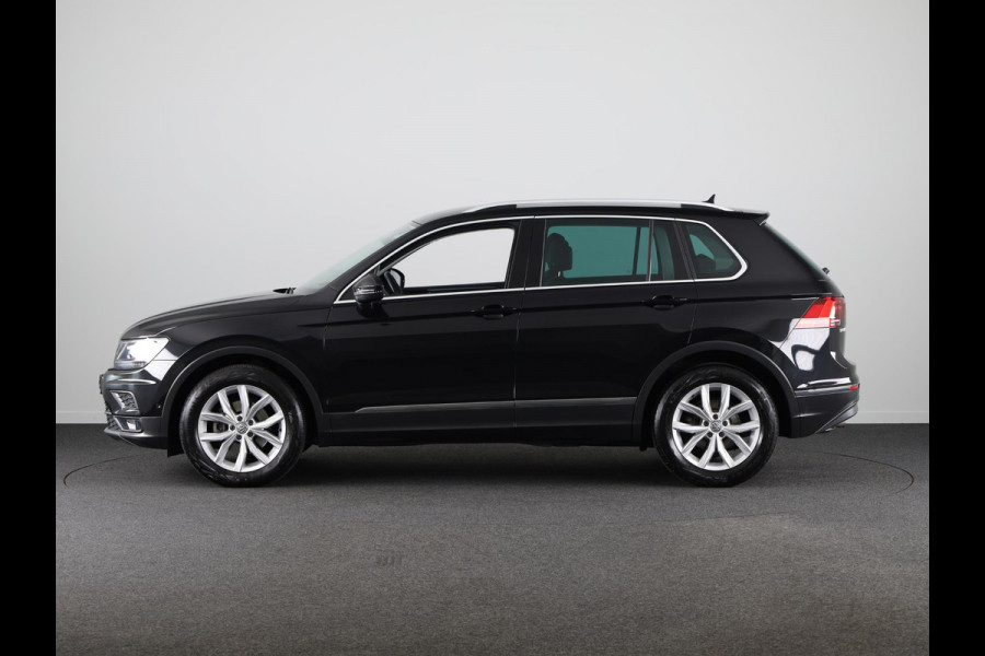 Volkswagen Tiguan 1.5 TSI ACT Highline | Achteruitrijcamera | Navigatie | Park Assist | Stoelverwarming |