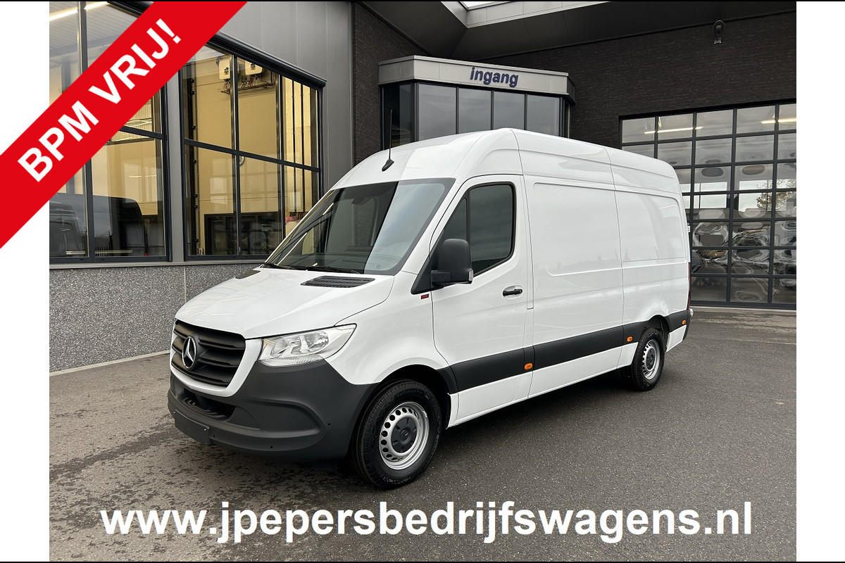 Mercedes-Benz Sprinter 317 CDI L2 H2 MBUX / Navigatie / Camera / Parkeersensoren / Cruise control / Airco / 270 Graden achterdeuren