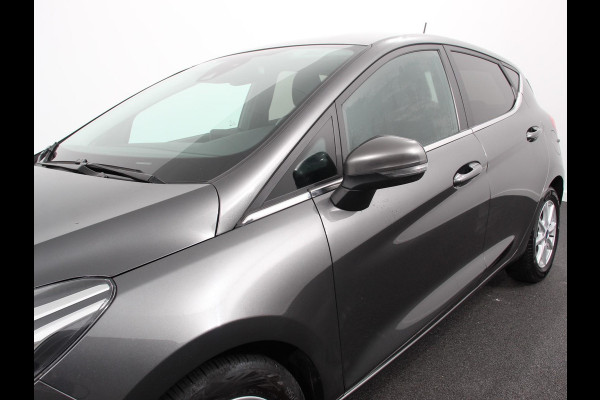 Ford Fiesta 1.0 EcoBoost Titanium | Navigatie | Climate Control | Parkeer sensoren | Cruise control | Stoelverwarming | Lichtmetalen Velgen