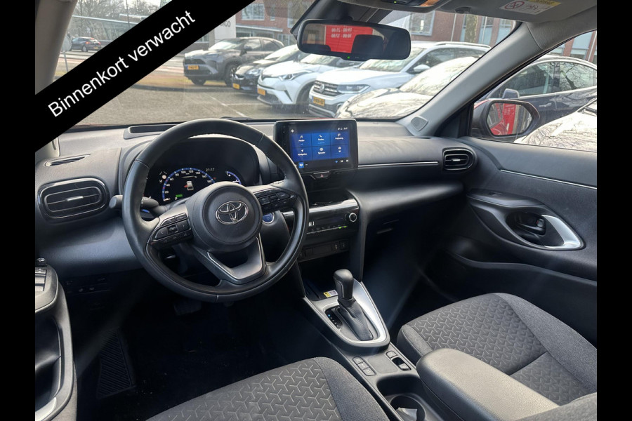 Toyota Yaris Cross 1.5 Hybrid Dynamic limited | Keyless entry | Stuur & Stoel verwarming | Draadloos laden |